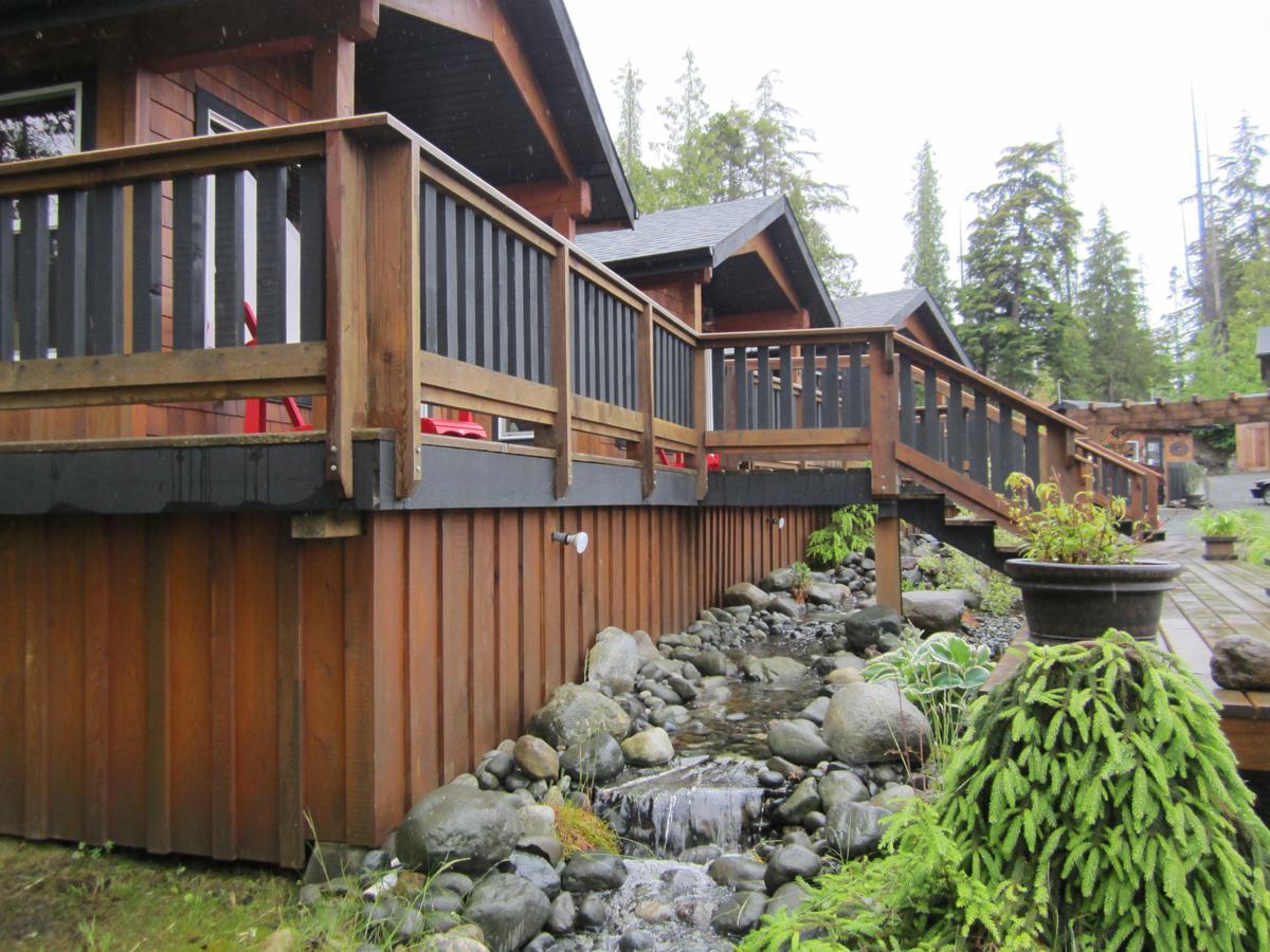 Hôtel Ecoscape Cabins à Port Hardy Extérieur photo